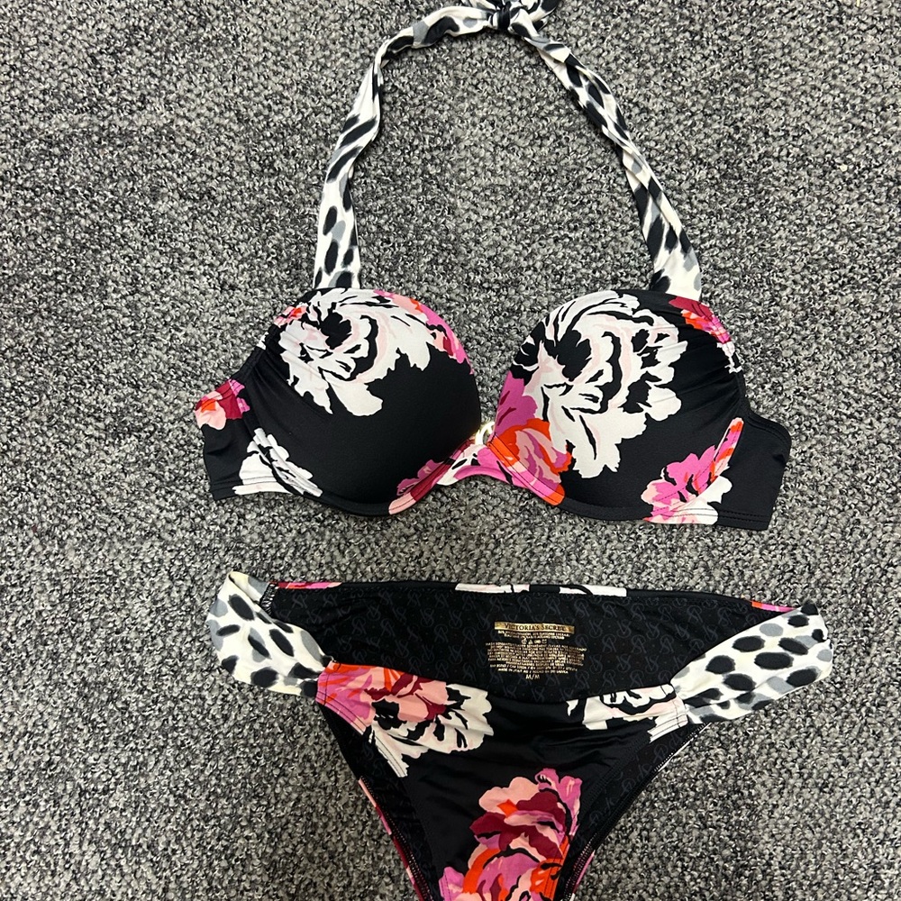 Victoria’s Secret Bombshell Bikini Set